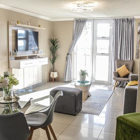 Cascades 103 Apartment Port Elizabeth Bagian luar foto