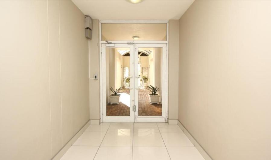 Cascades 103 Apartment Port Elizabeth Bagian luar foto
